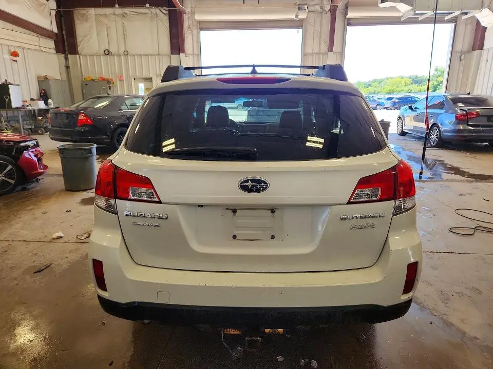 2013 SUBARU OUTBACK 2.5I LIMITED  