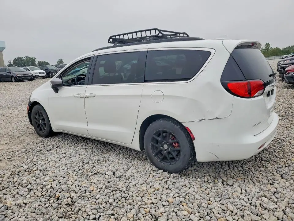 2020 CHRYSLER VOYAGER LXI  