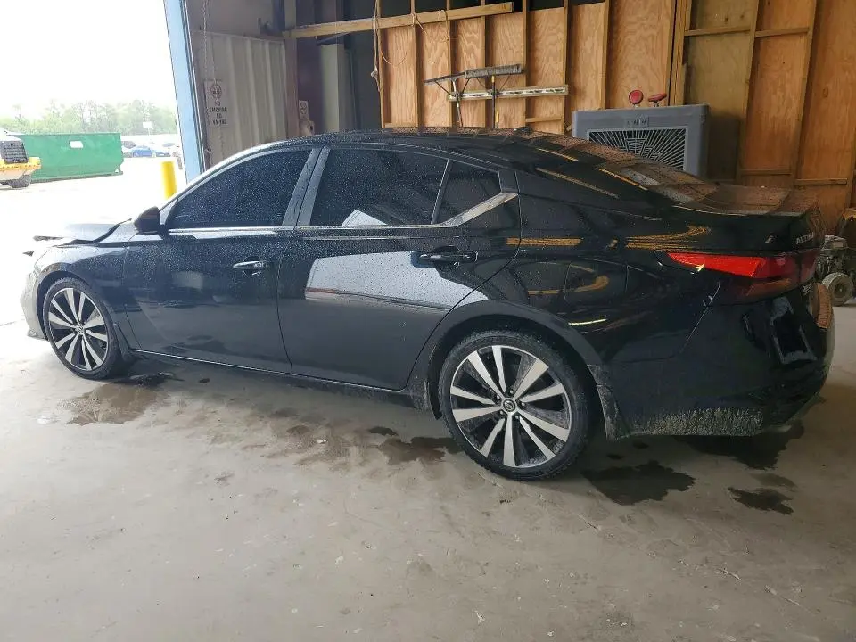2019 NISSAN ALTIMA SR  