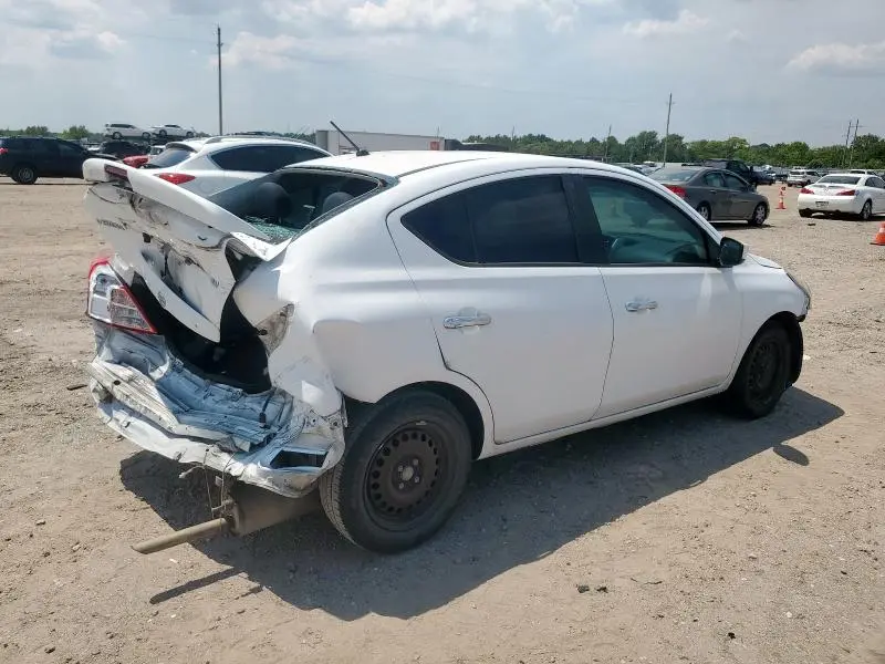 2019 NISSAN VERSA S  