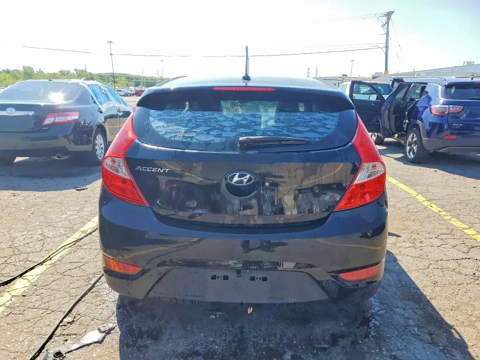 2012 HYUNDAI ACCENT SE  