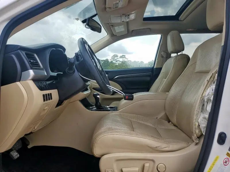 2016 TOYOTA HIGHLANDER LIMITED  