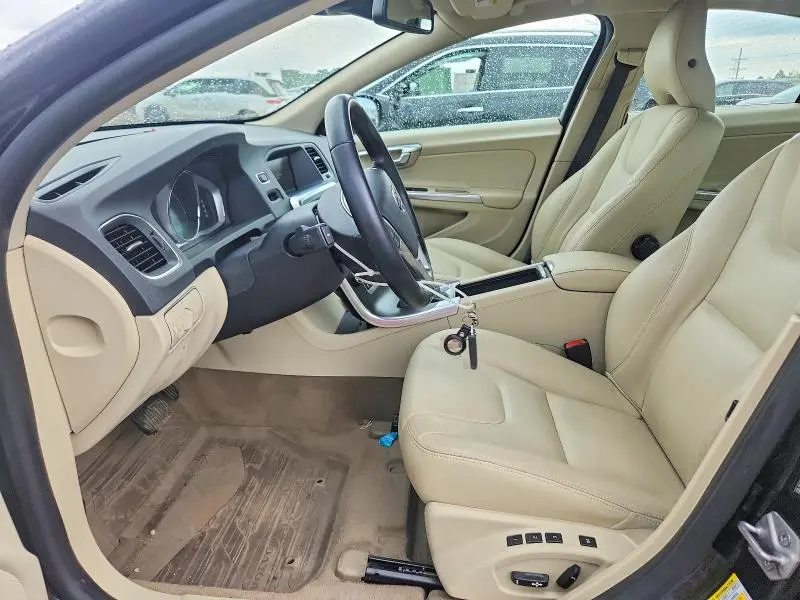 2015 VOLVO S60 PREMIER  