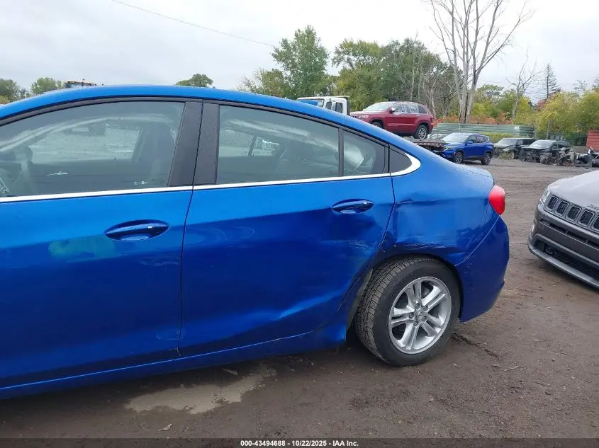 2017 CHEVROLET CRUZE LT AUTO