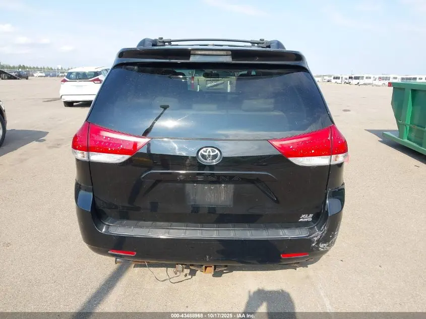 2014 TOYOTA SIENNA XLE 7 PASSENGER