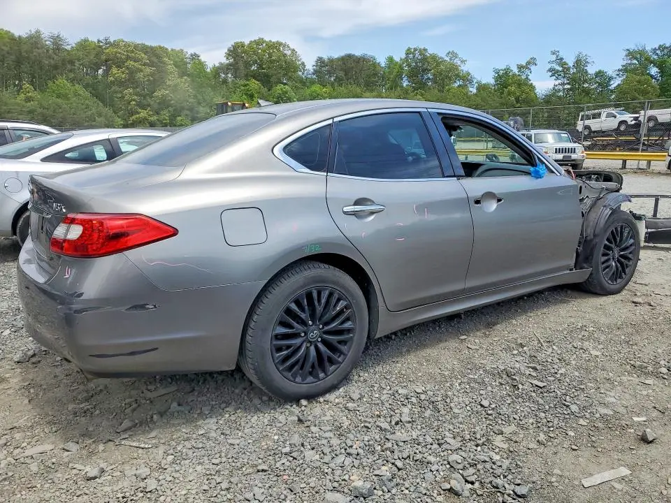 2011 INFINITI M37 X  