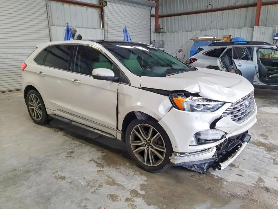 2019 FORD EDGE TITANIUM  