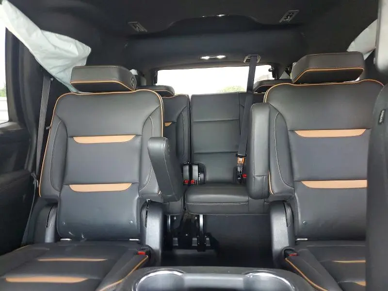 2021 GMC YUKON AT4  