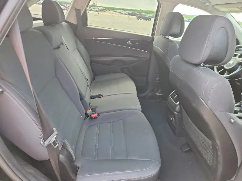 2016 KIA SORENTO L  
