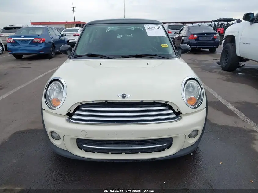 2013 MINI HARDTOP COOPER