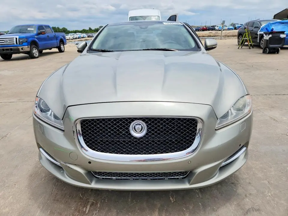 2013 JAGUAR XJ   
