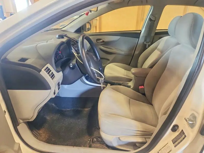 2011 TOYOTA COROLLA BASE  