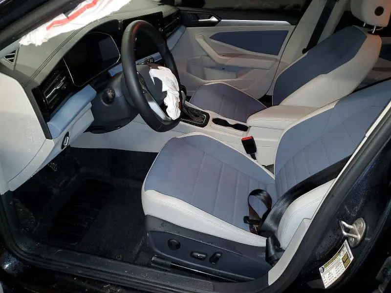 2025 VOLKSWAGEN JETTA SE  