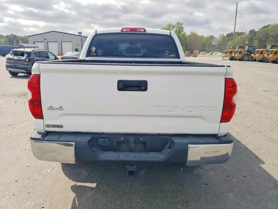 2014 TOYOTA TUNDRA SR5  