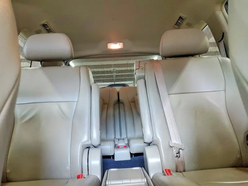 2012 TOYOTA HIGHLANDER SE  