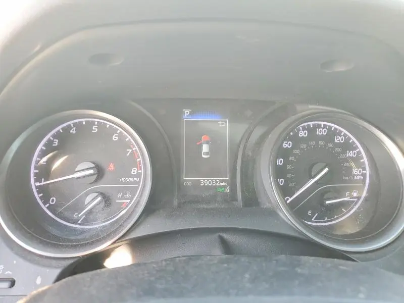 2021 TOYOTA CAMRY SE  