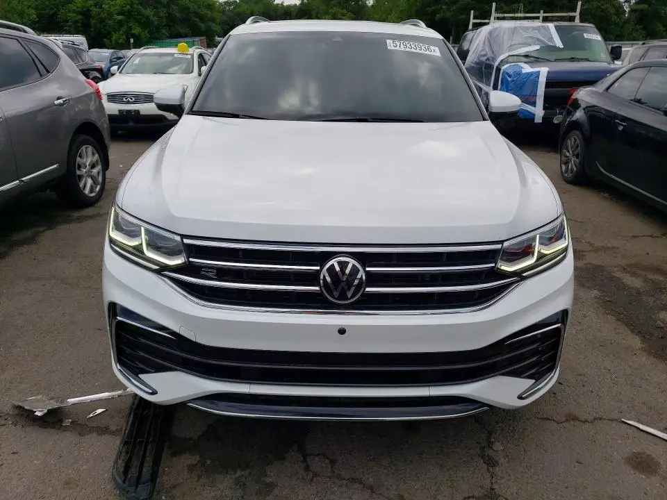 2022 VOLKSWAGEN TIGUAN SEL R-LINE  