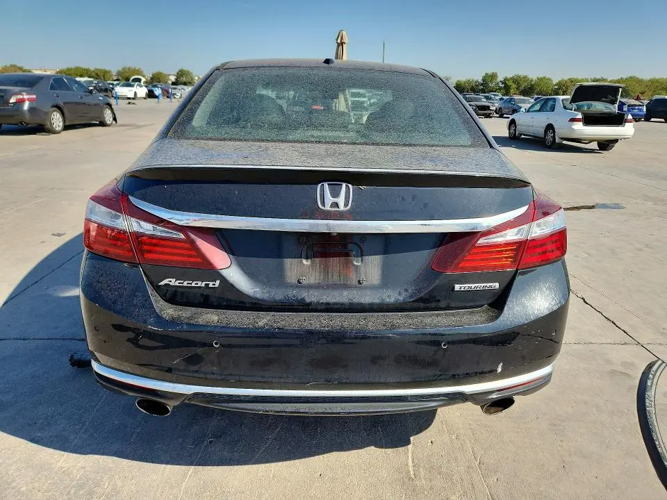 2016 HONDA ACCORD TOURING  