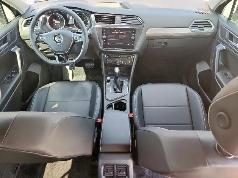 2021 VOLKSWAGEN TIGUAN SE  