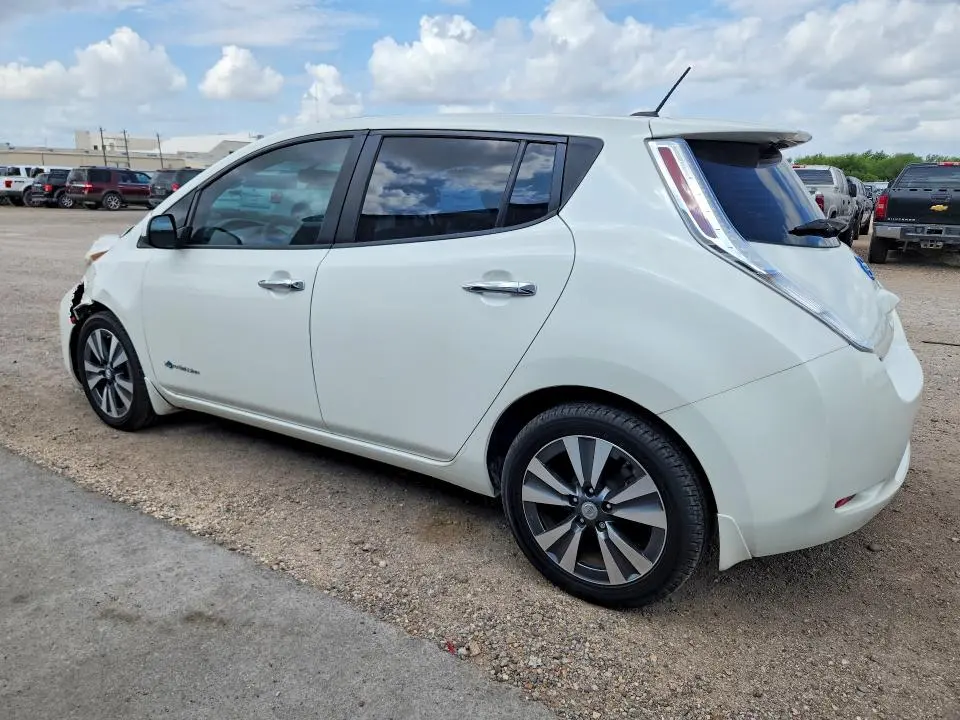 2015 NISSAN LEAF SV  
