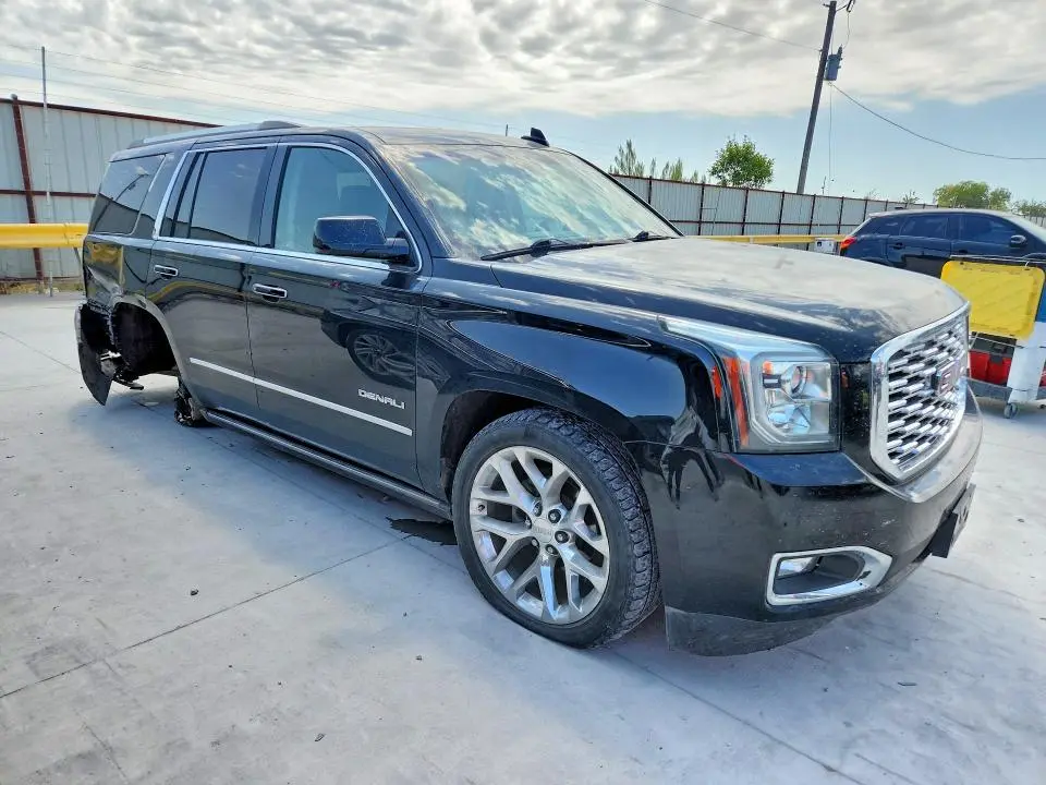 2018 GMC YUKON DENALI  
