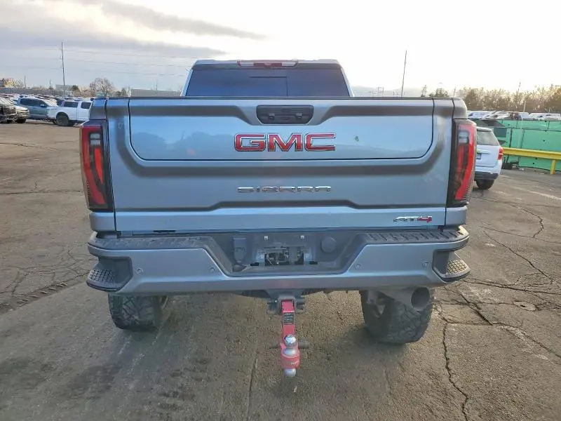 2024 GMC SIERRA K2500 AT4  