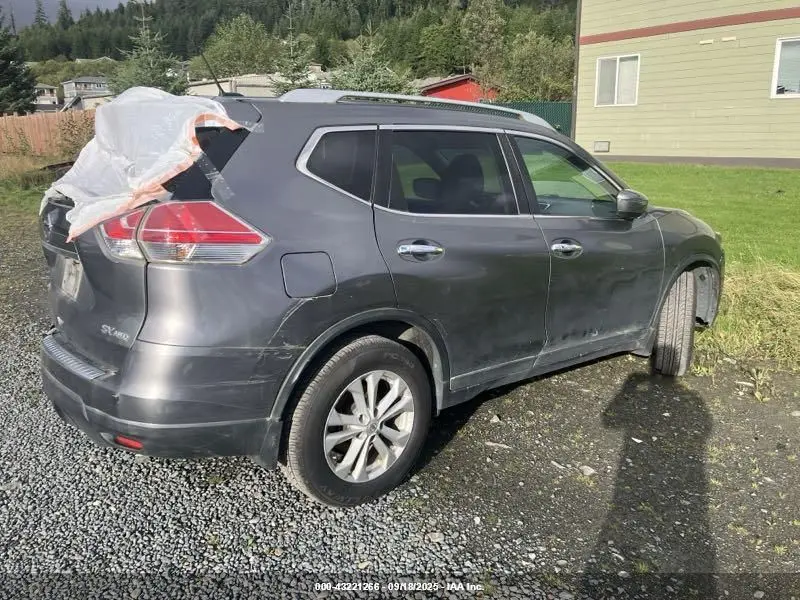 2016 NISSAN ROGUE SV