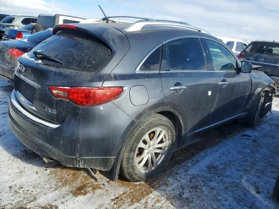 2011 INFINITI FX35   