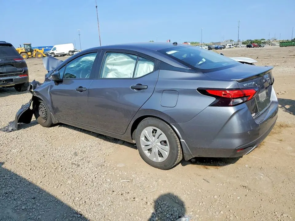 2020 NISSAN VERSA S  