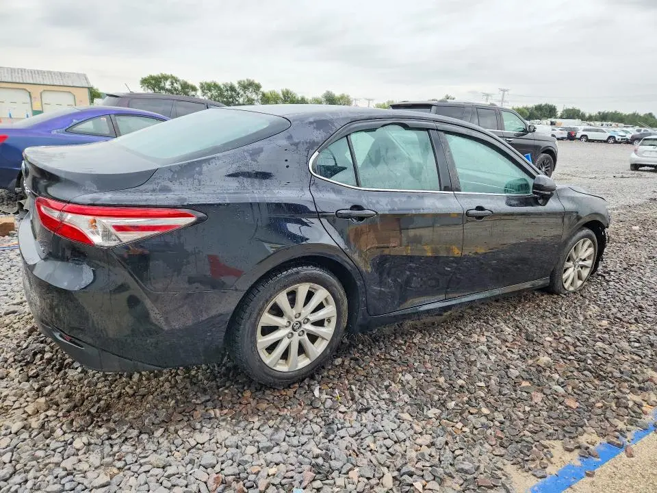 2018 TOYOTA CAMRY LE  
