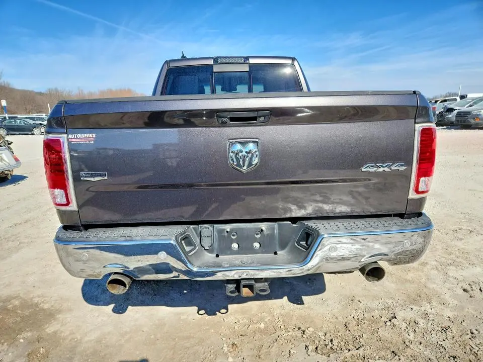 2015 RAM 1500 LARAMIE  