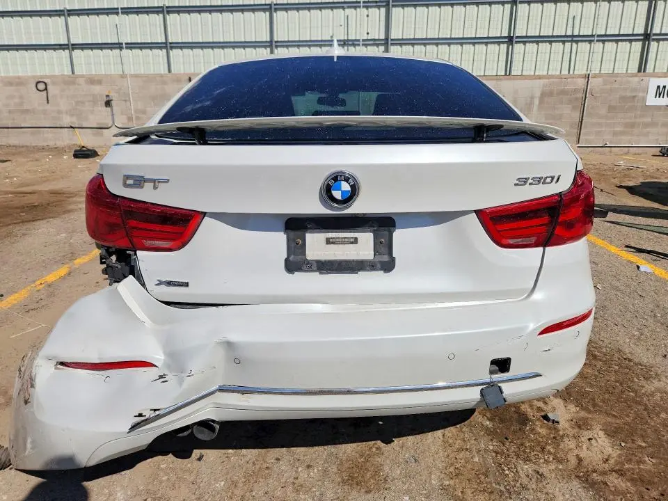 2018 BMW 330 XIGT  