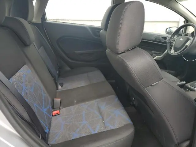 2011 FORD FIESTA SE  
