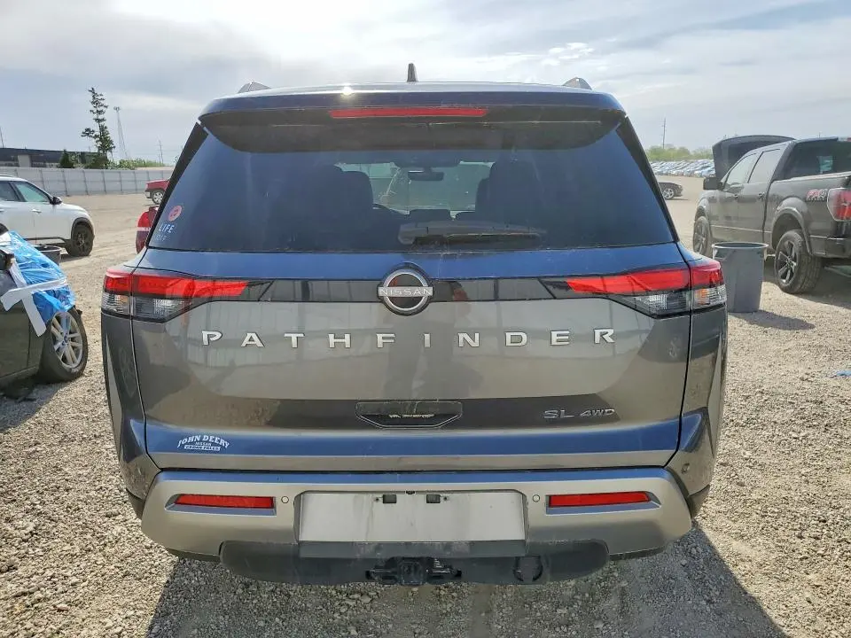 2024 NISSAN PATHFINDER SL  