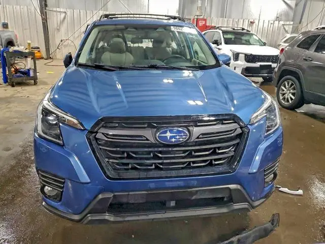 2022 SUBARU FORESTER LIMITED  