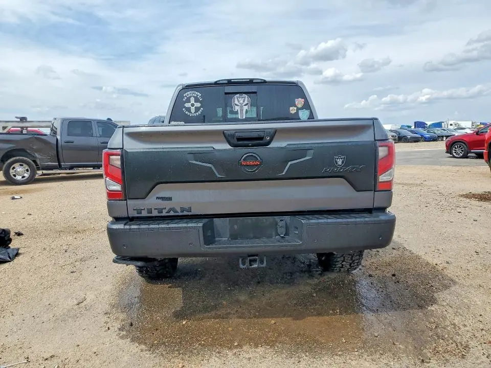 2021 NISSAN TITAN PRO-4X  