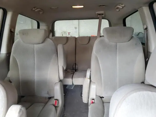 2010 KIA SEDONA LX  
