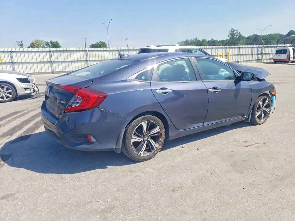 2017 HONDA CIVIC TOURING  
