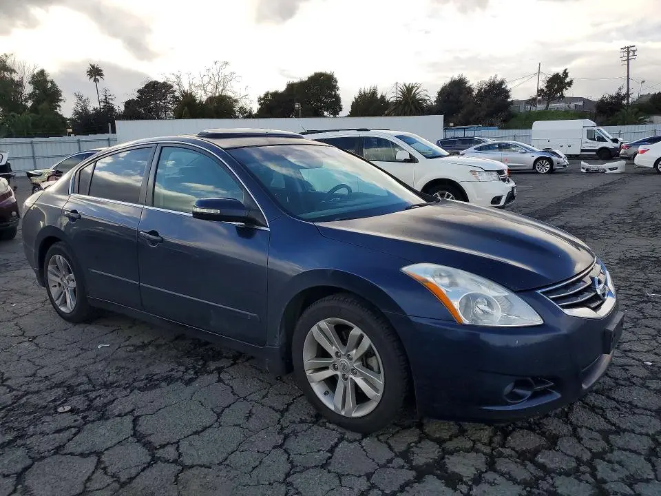 2012 NISSAN ALTIMA SR  