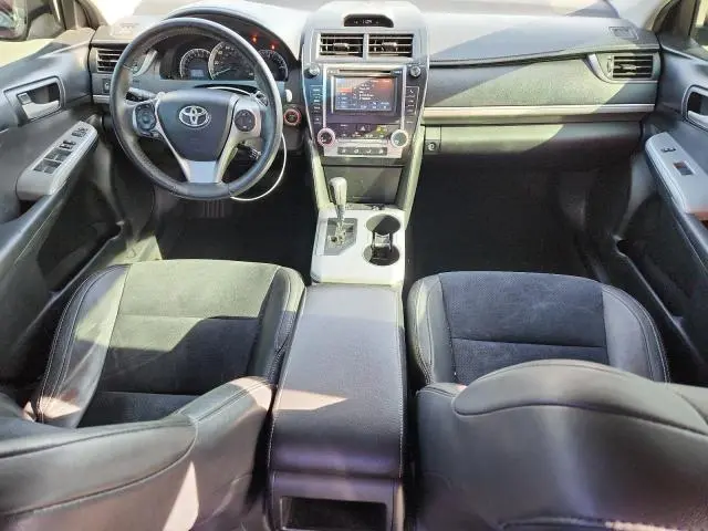 2013 TOYOTA CAMRY SE  