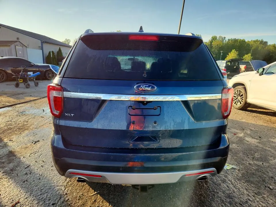 2017 FORD EXPLORER XLT  