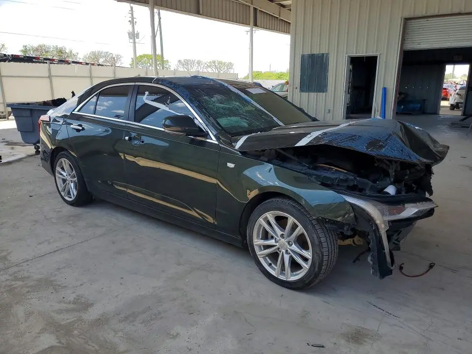2021 CADILLAC CT4 LUXURY  