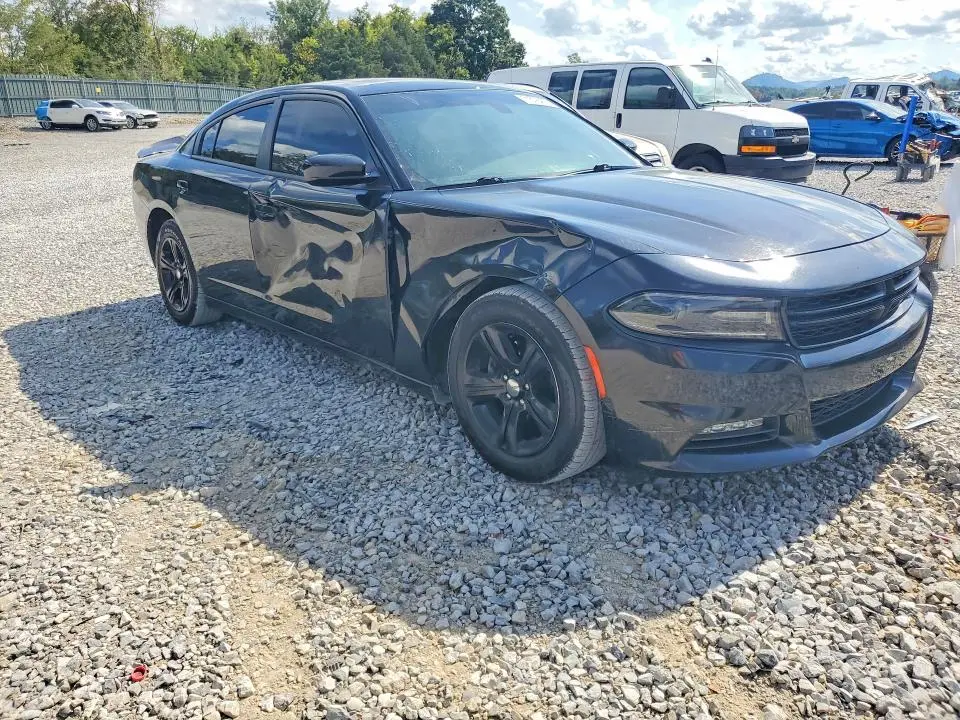 2019 DODGE CHARGER SXT  
