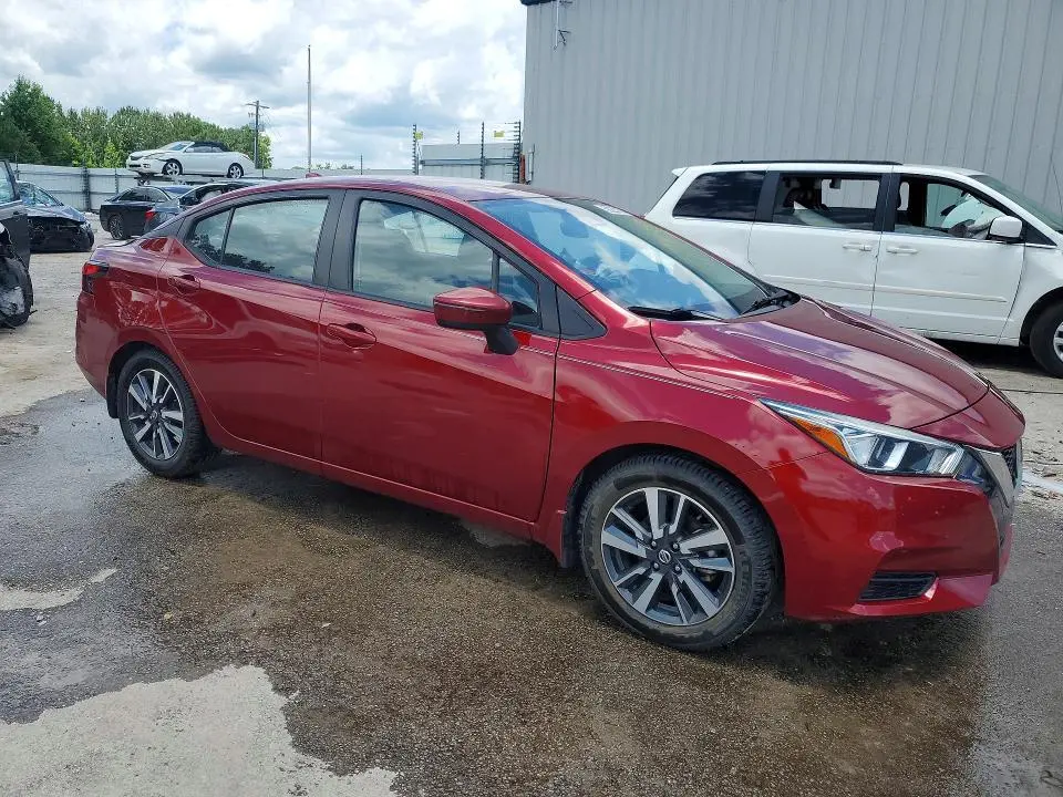 2021 NISSAN VERSA SV  