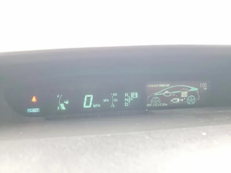 2010 TOYOTA PRIUS III  