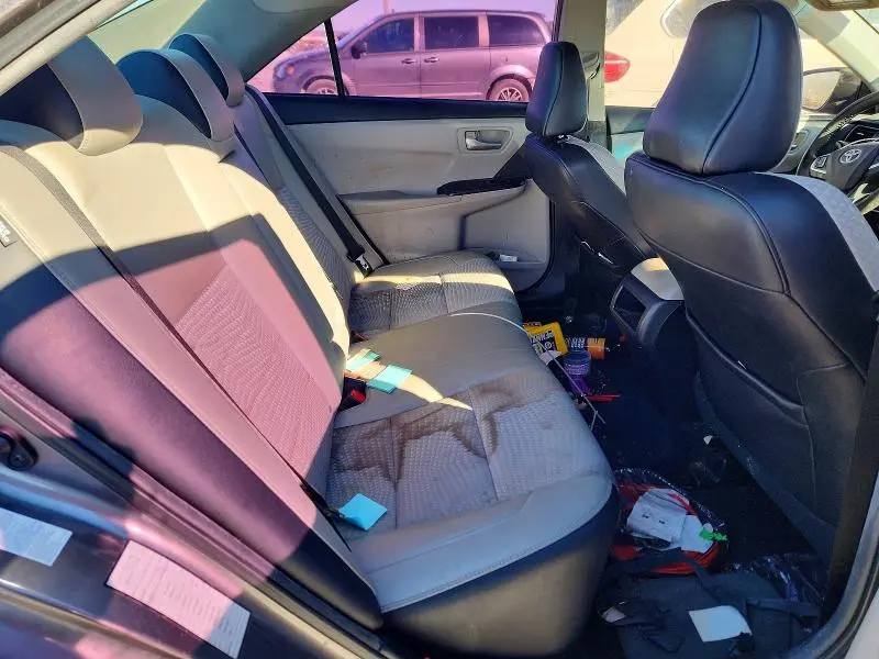 2015 TOYOTA CAMRY SE  