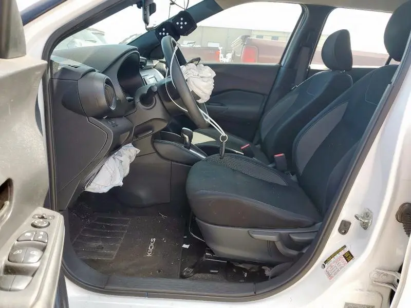 2018 NISSAN KICKS S  