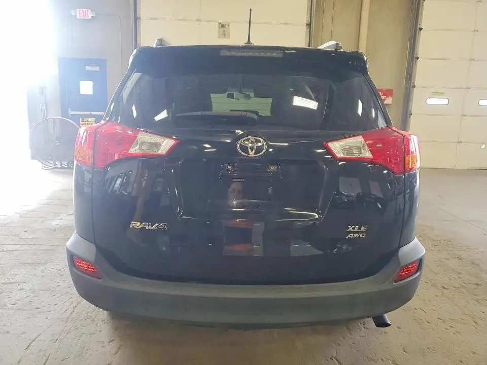 2014 TOYOTA RAV4 XLE  