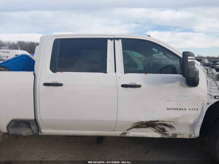 2025 CHEVROLET SILVERADO 2500HD 4WD  STANDARD BED WORK TRUCK