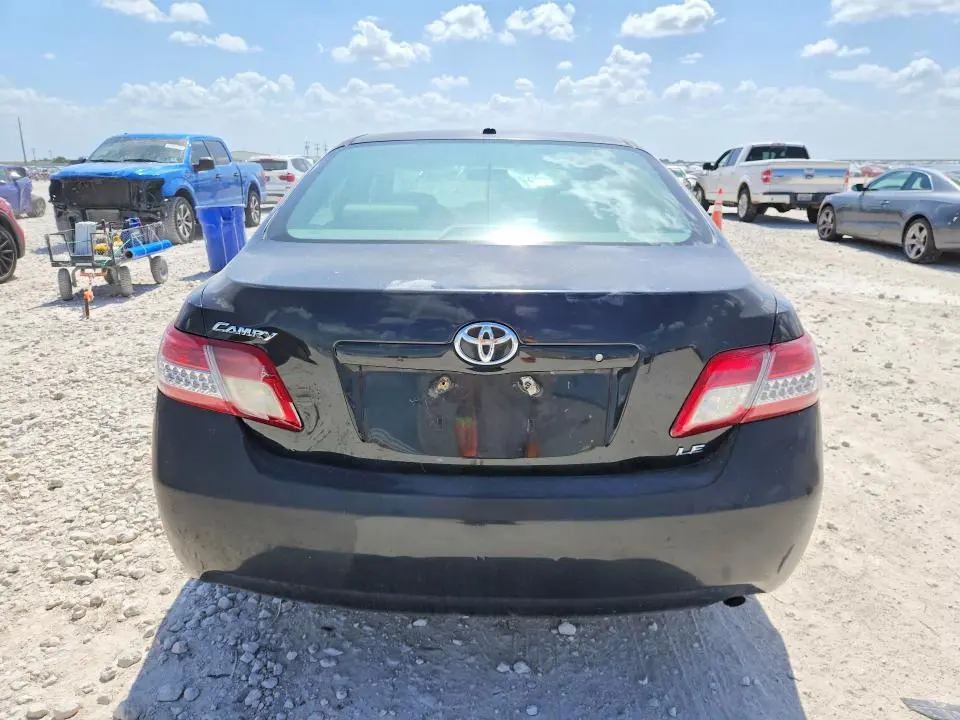 2010 TOYOTA CAMRY LE  